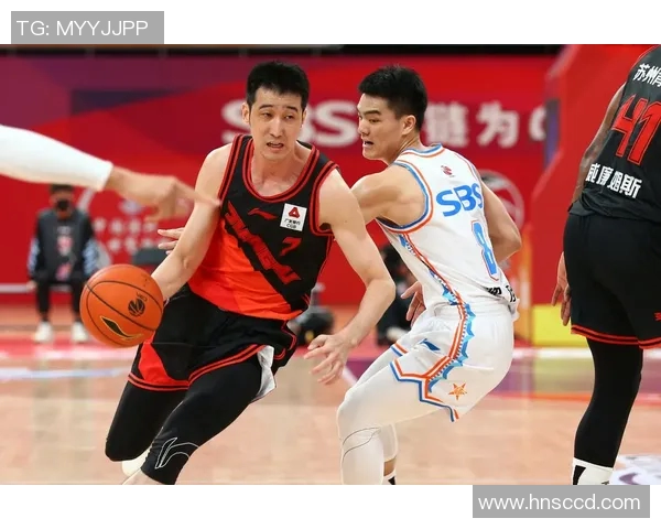 CBA赛场激战江苏同曦迎战佛山队争夺季后赛名额的关键之战